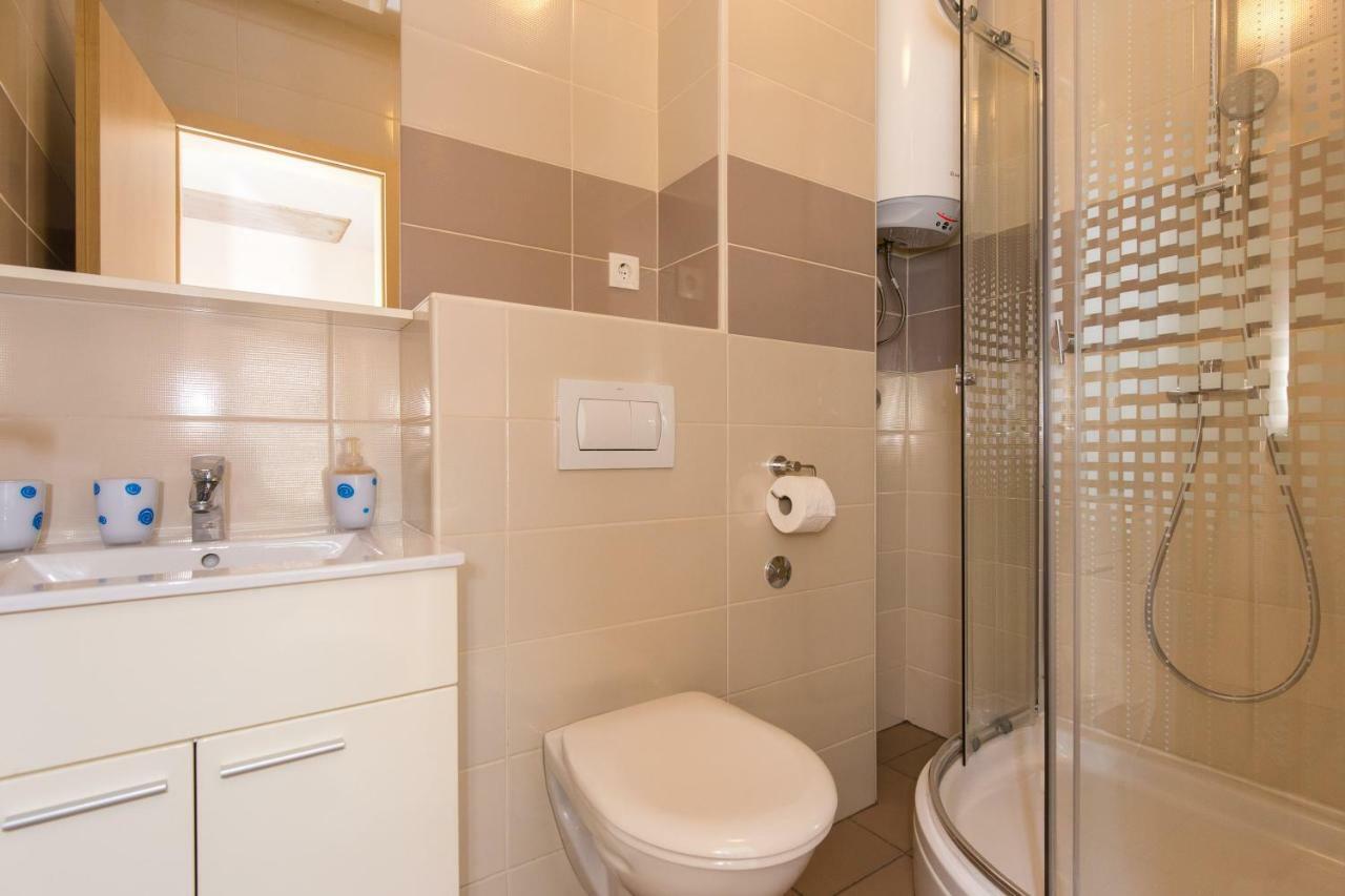 Apartments Marta Krk Town Bagian luar foto