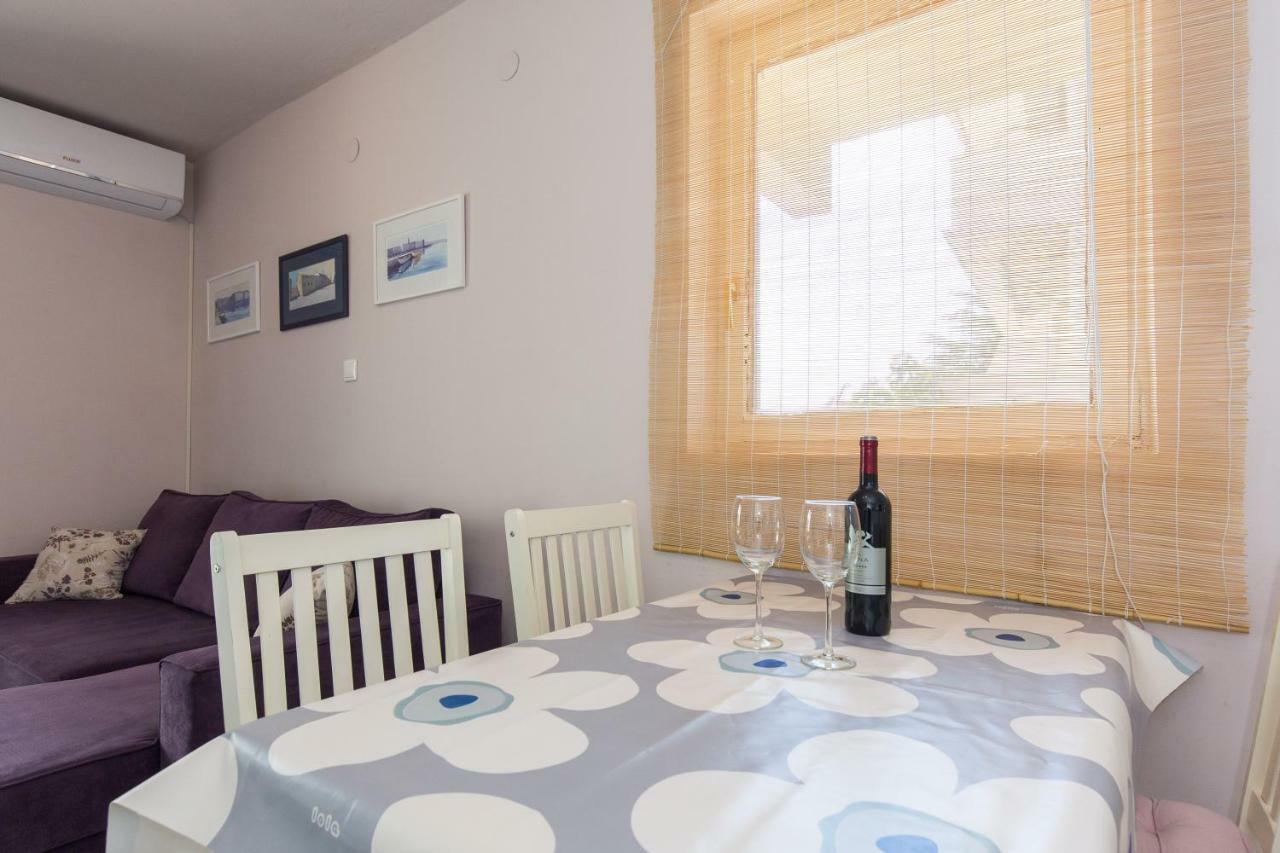 Apartments Marta Krk Town Bagian luar foto